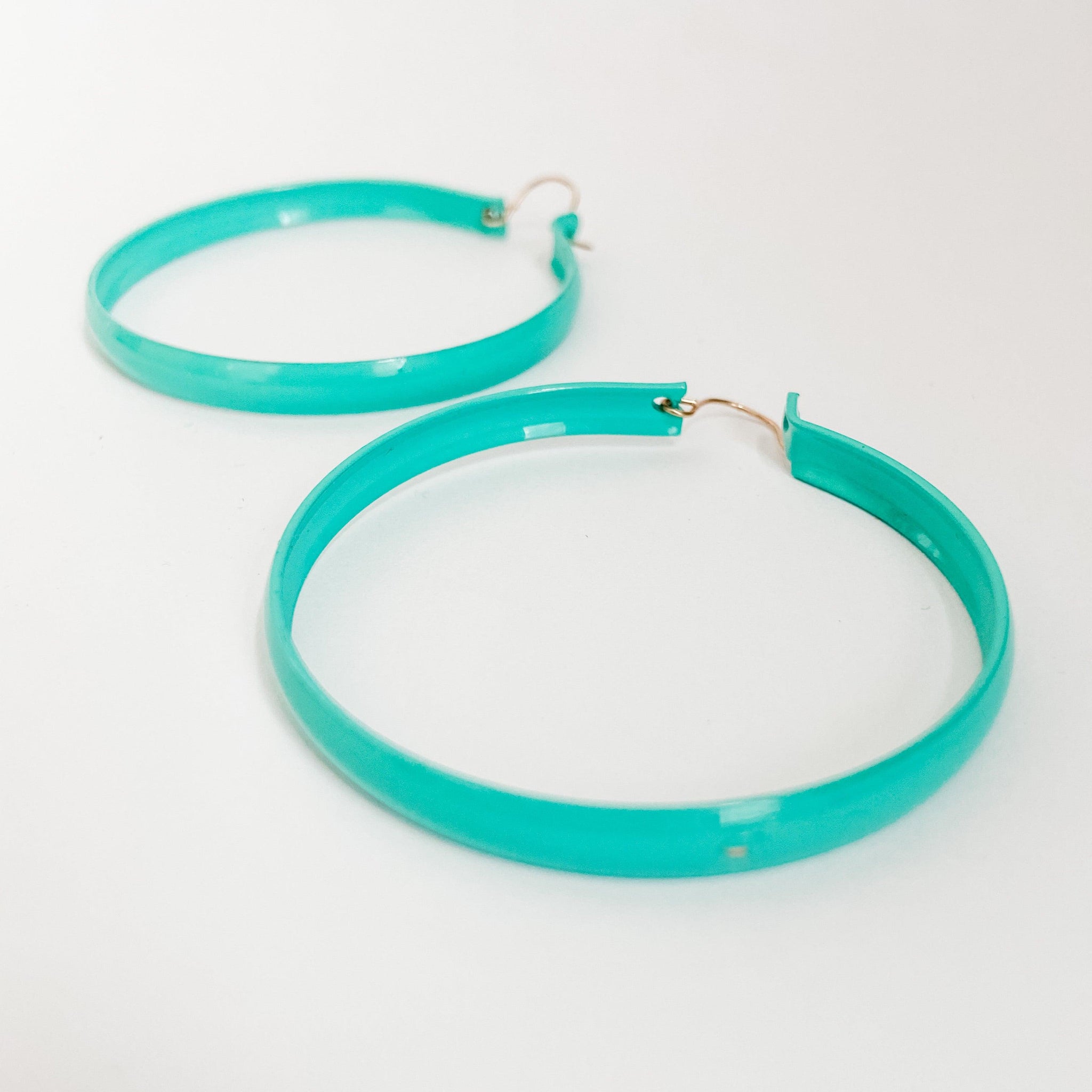 Medium Mod Enamel Hoop Earrings Uni-T Earrings