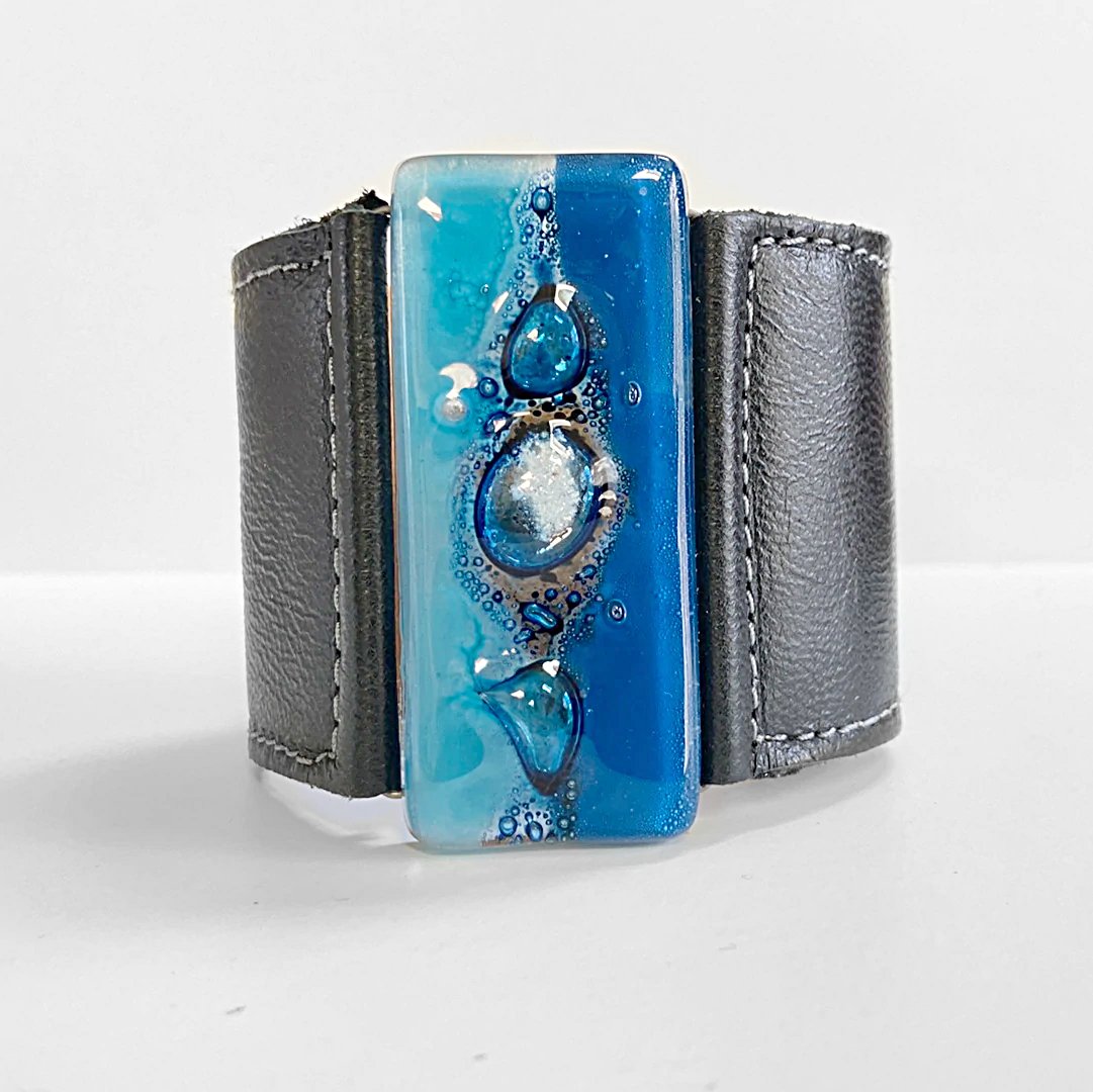 Handmade Leather Cuff with Recycled Fused Glass - Large Carolina Portillo